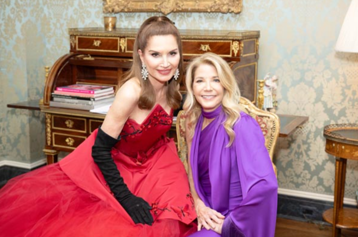 BLACK TIE MAGAZINE: Jean Shafiroff Hosts Holiday Cocktail Party in Honor of Candace Bushnell and The New York Women's Foundation 75